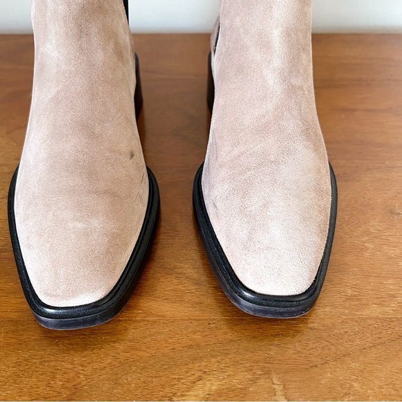 Aeyde • Simone 40 Suede Chelsea Boots ankle lug sole taupe beige snip square toe - Picture 6 of 14